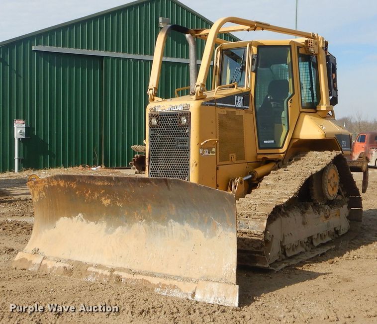 image for item GB9702 2004 Caterpillar D5N XL dozer