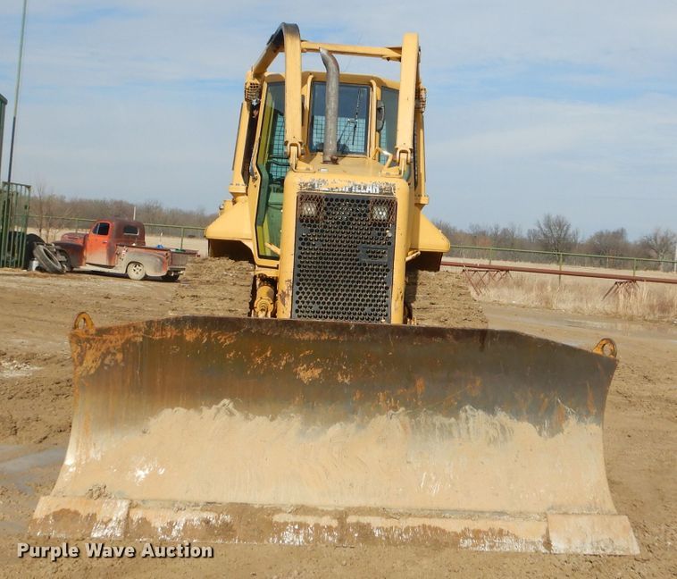 image for item GB9702 2004 Caterpillar D5N XL dozer