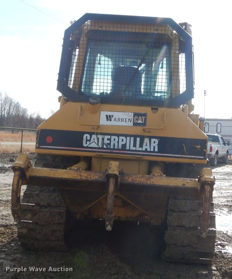 image for item GB9702 2004 Caterpillar D5N XL dozer
