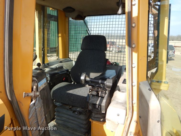image for item GB9702 2004 Caterpillar D5N XL dozer