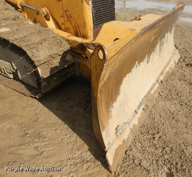 image for item GB9702 2004 Caterpillar D5N XL dozer