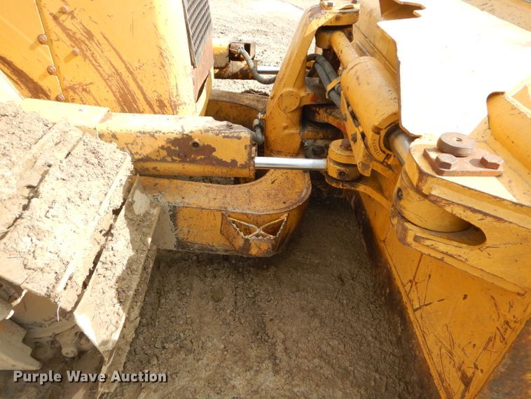 image for item GB9702 2004 Caterpillar D5N XL dozer