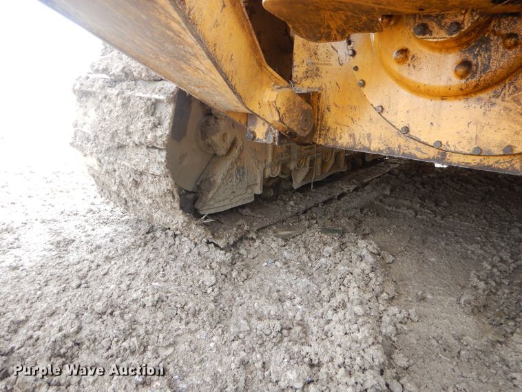 image for item GB9702 2004 Caterpillar D5N XL dozer