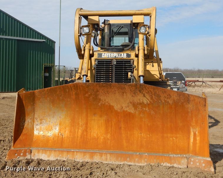 image for item GB9703 2005 Caterpillar D6R XW Series II dozer