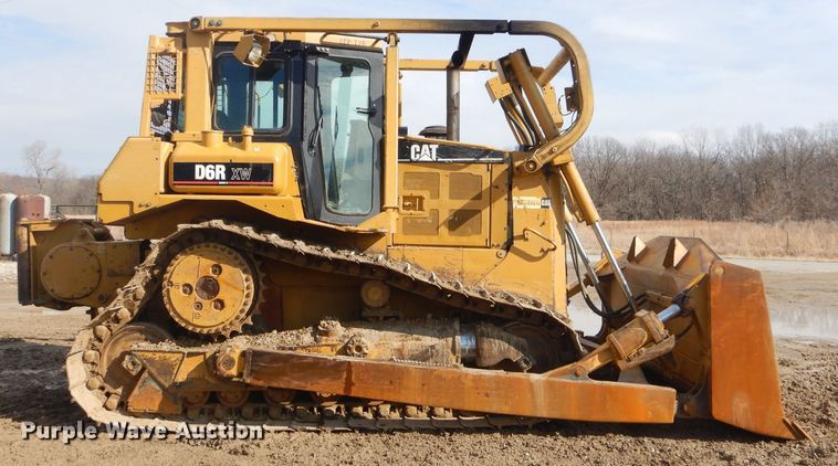 image for item GB9703 2005 Caterpillar D6R XW Series II dozer