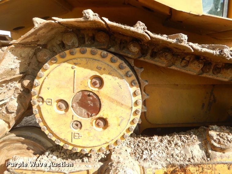 image for item GB9703 2005 Caterpillar D6R XW Series II dozer