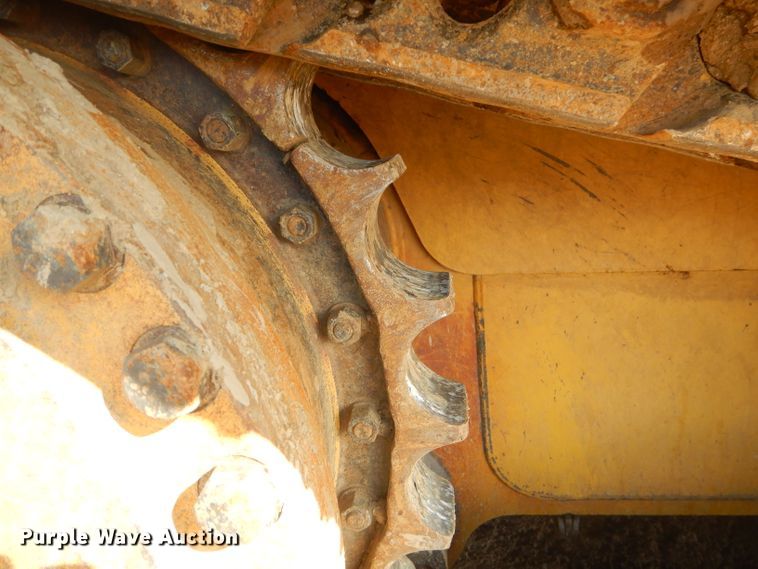 image for item GB9703 2005 Caterpillar D6R XW Series II dozer