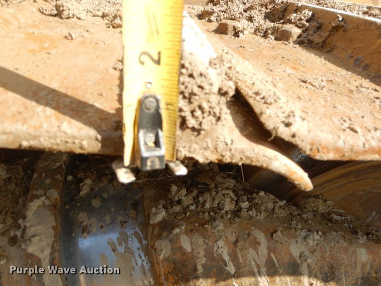 image for item GB9703 2005 Caterpillar D6R XW Series II dozer