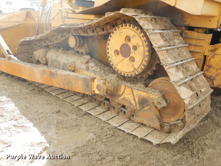 image for item GB9703 2005 Caterpillar D6R XW Series II dozer
