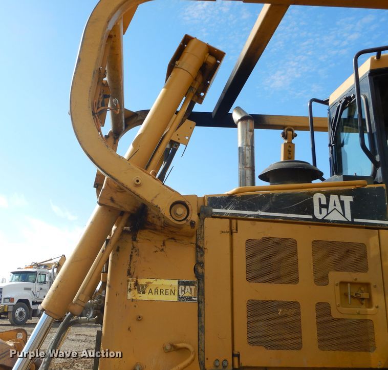 image for item GB9703 2005 Caterpillar D6R XW Series II dozer