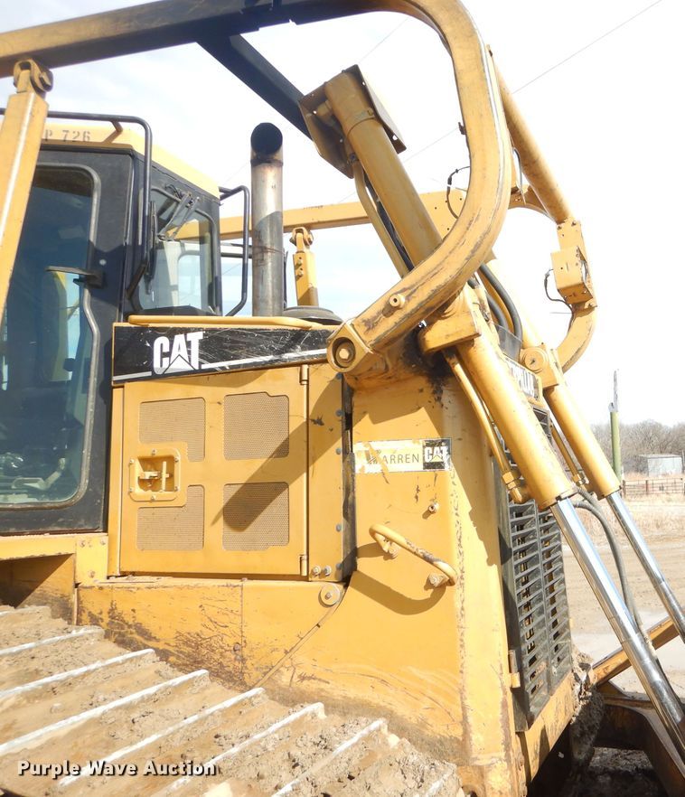 image for item GB9703 2005 Caterpillar D6R XW Series II dozer