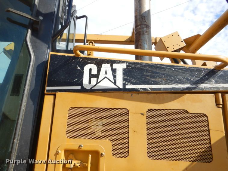 image for item GB9703 2005 Caterpillar D6R XW Series II dozer