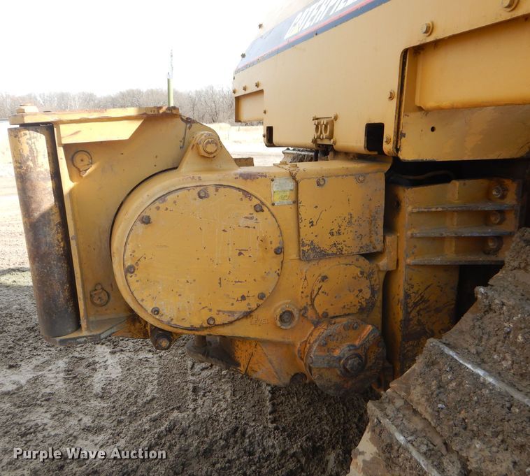 image for item GB9703 2005 Caterpillar D6R XW Series II dozer