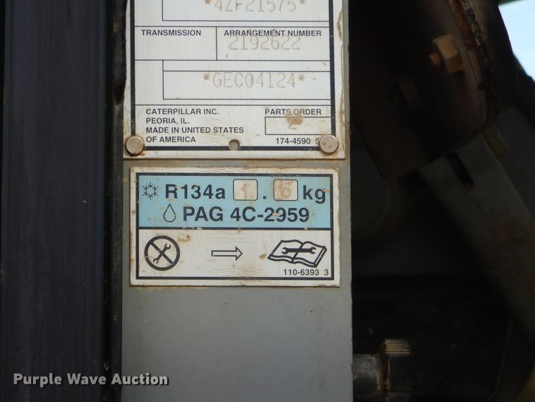 image for item GB9703 2005 Caterpillar D6R XW Series II dozer