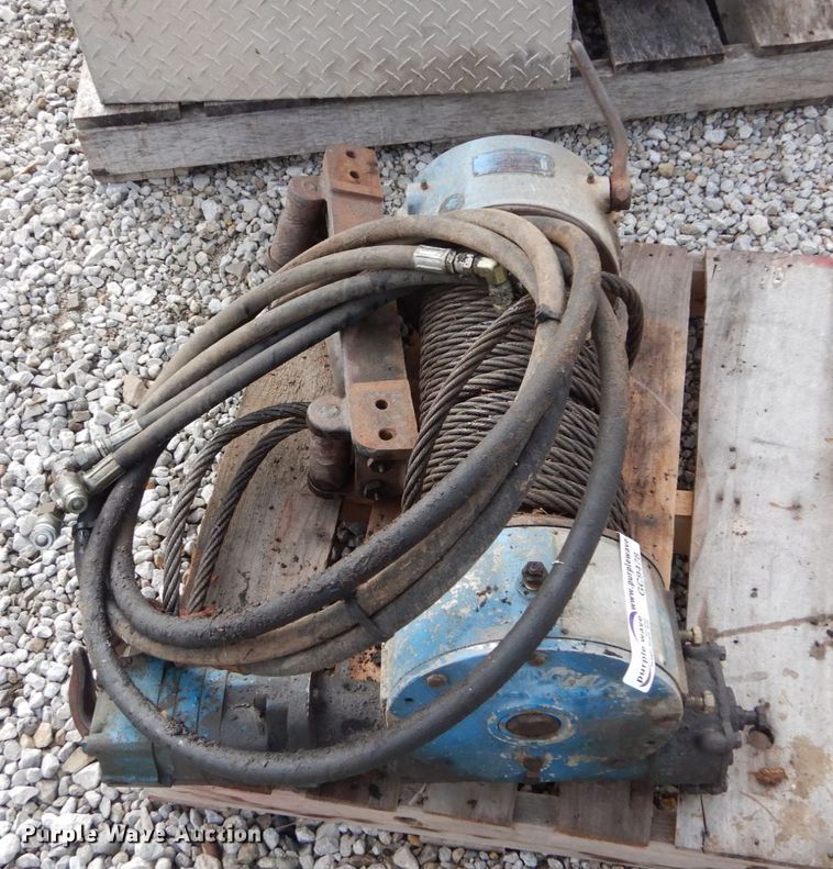 image for item GC9478 Ramsey winch