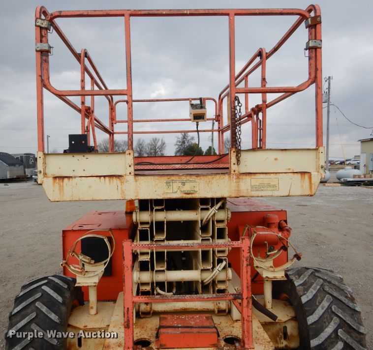 image for item GC9481 JLG 33RTS scissor lift