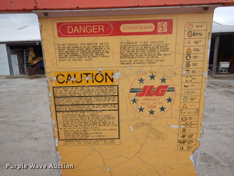 image for item GC9481 JLG 33RTS scissor lift