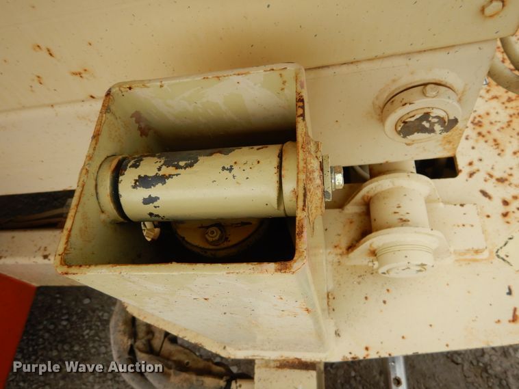 image for item GC9481 JLG 33RTS scissor lift