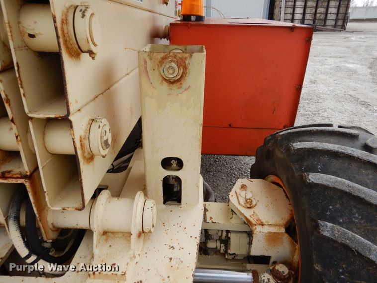 image for item GC9481 JLG 33RTS scissor lift