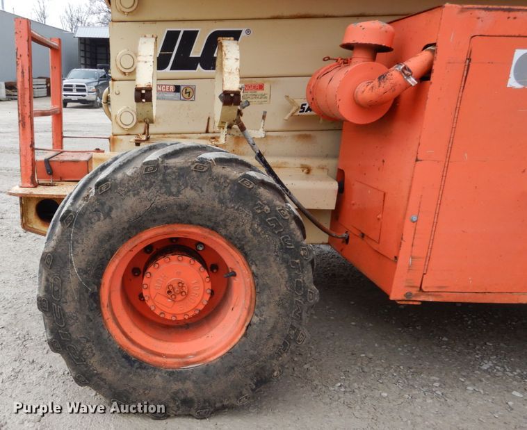 image for item GC9481 JLG 33RTS scissor lift