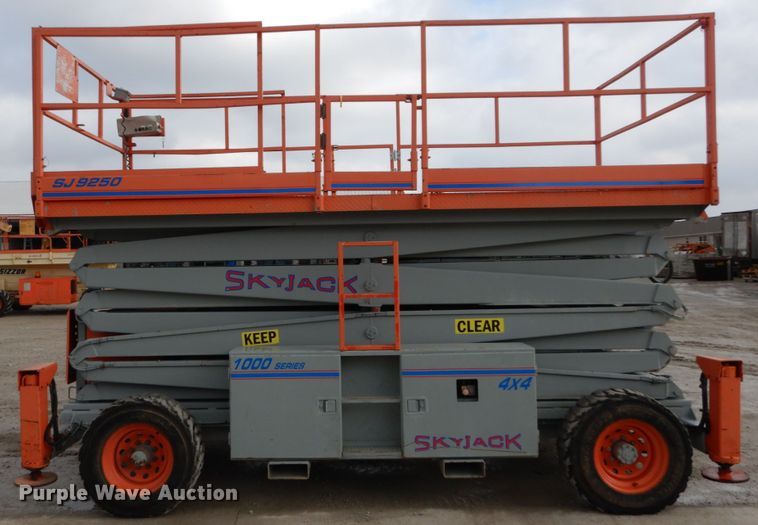 image for item GC9482 1998 Sky Jack SJ9250 1000 Series scissor lift