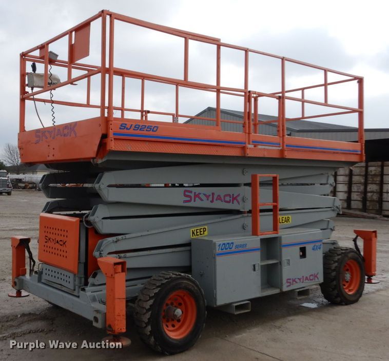 image for item GC9482 1998 Sky Jack SJ9250 1000 Series scissor lift