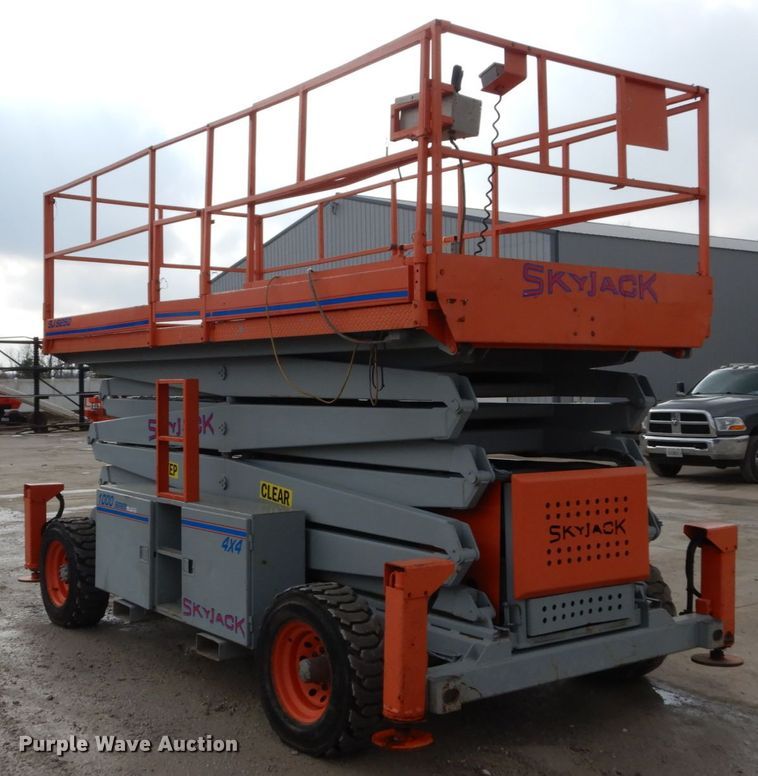 image for item GC9482 1998 Sky Jack SJ9250 1000 Series scissor lift