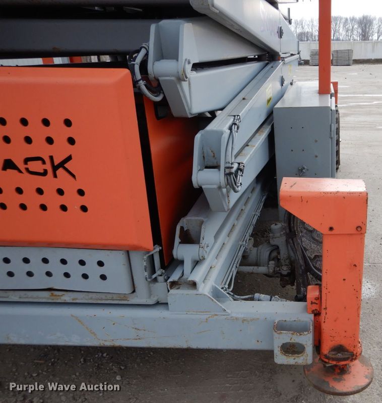 image for item GC9482 1998 Sky Jack SJ9250 1000 Series scissor lift