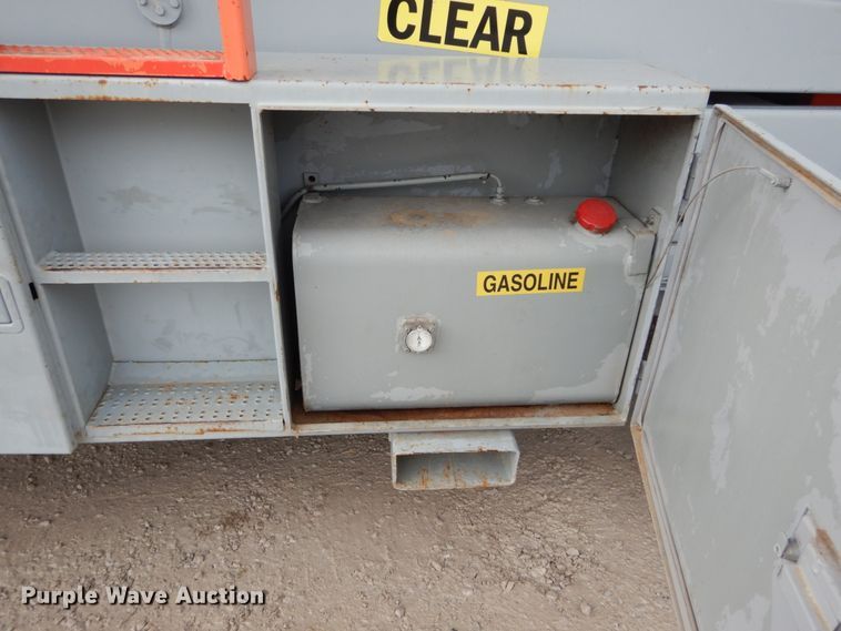 image for item GC9482 1998 Sky Jack SJ9250 1000 Series scissor lift