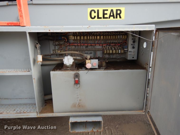 image for item GC9482 1998 Sky Jack SJ9250 1000 Series scissor lift