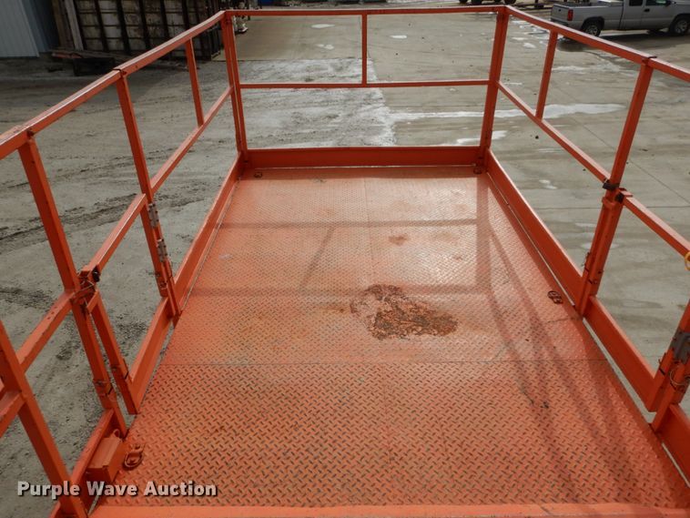 image for item GC9482 1998 Sky Jack SJ9250 1000 Series scissor lift