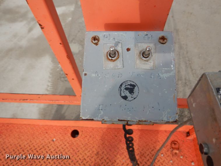 image for item GC9482 1998 Sky Jack SJ9250 1000 Series scissor lift