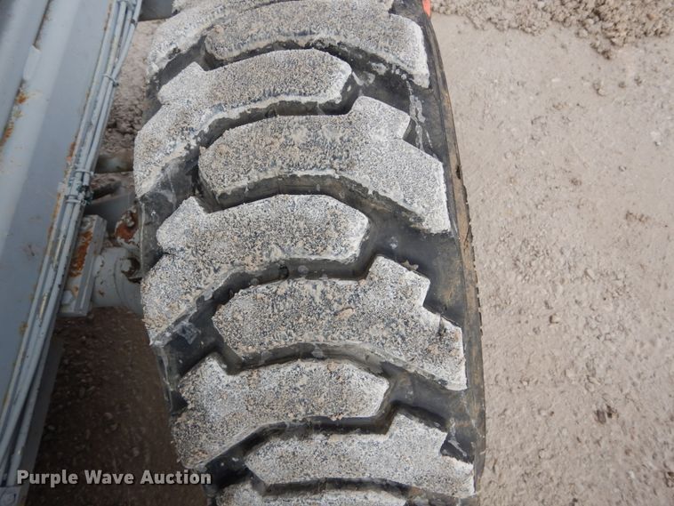 image for item GC9482 1998 Sky Jack SJ9250 1000 Series scissor lift