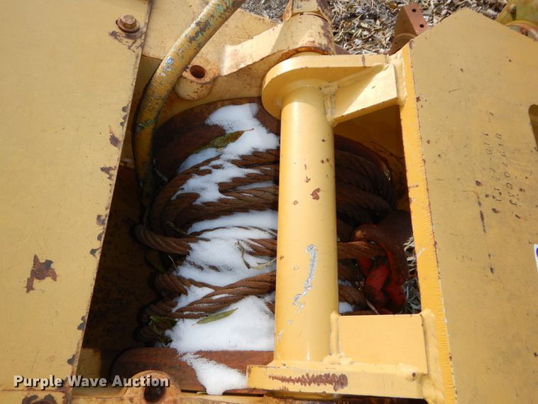 image for item GJ9986 Paccar PA55 winch