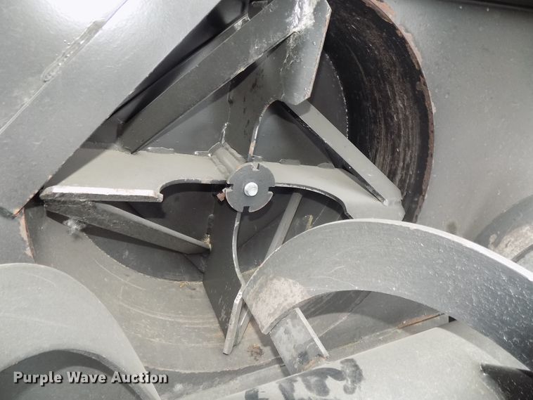 image for item H1252 Sheyene Tooling Black Max 600L skid steer snow blower