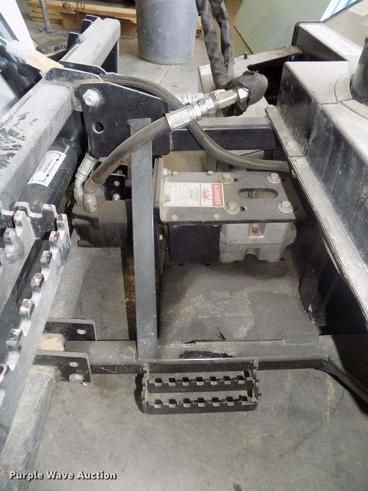 image for item H1252 Sheyene Tooling Black Max 600L skid steer snow blower