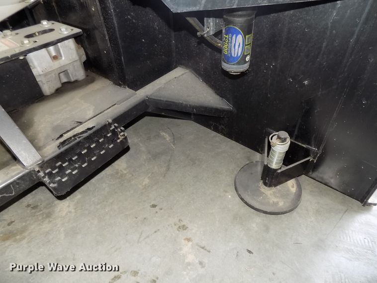 image for item H1252 Sheyene Tooling Black Max 600L skid steer snow blower