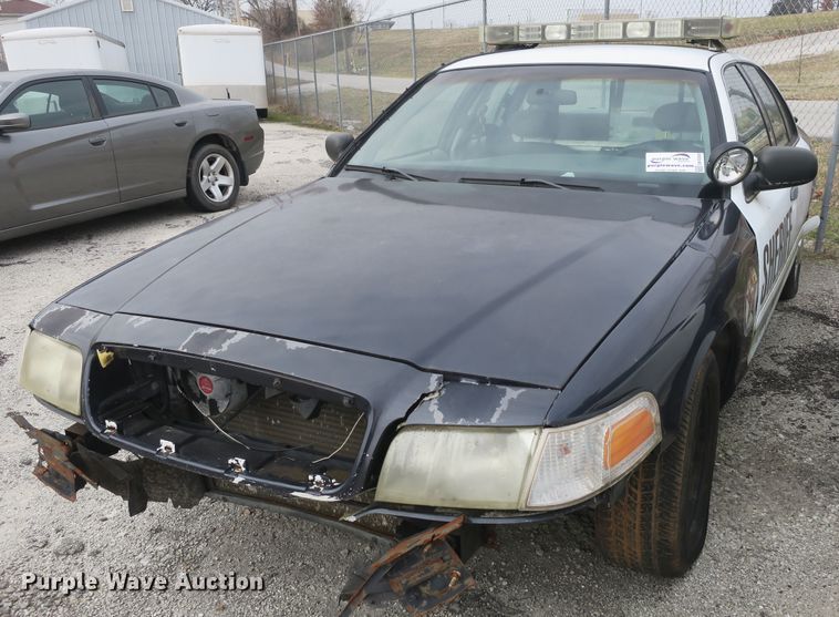 image for item DB10059 2002 Ford Crown Victoria Police Interceptor