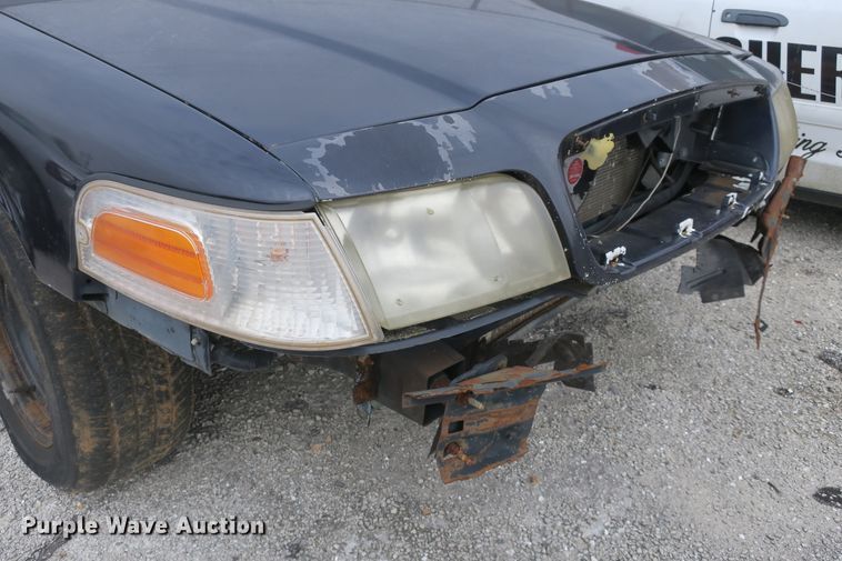 image for item DB10059 2002 Ford Crown Victoria Police Interceptor