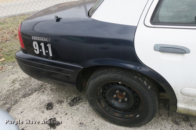 image for item DB10059 2002 Ford Crown Victoria Police Interceptor