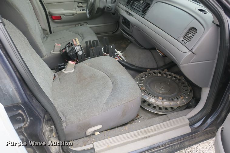 image for item DB10059 2002 Ford Crown Victoria Police Interceptor