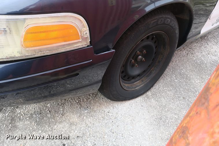 image for item DB10060 2002 Ford Crown Victoria Police Interceptor