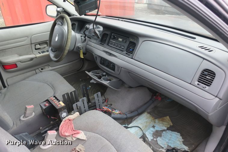 image for item DB10060 2002 Ford Crown Victoria Police Interceptor