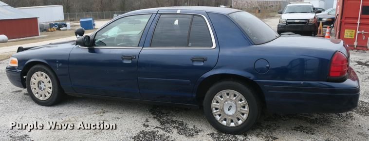 image for item DB10061 2005 Ford Crown Victoria Police Interceptor