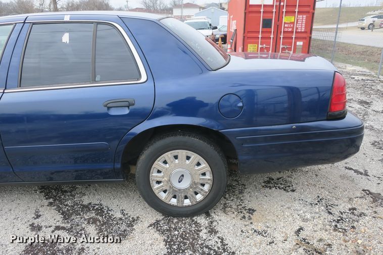 image for item DB10061 2005 Ford Crown Victoria Police Interceptor