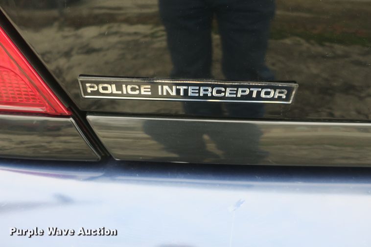 image for item DB10061 2005 Ford Crown Victoria Police Interceptor