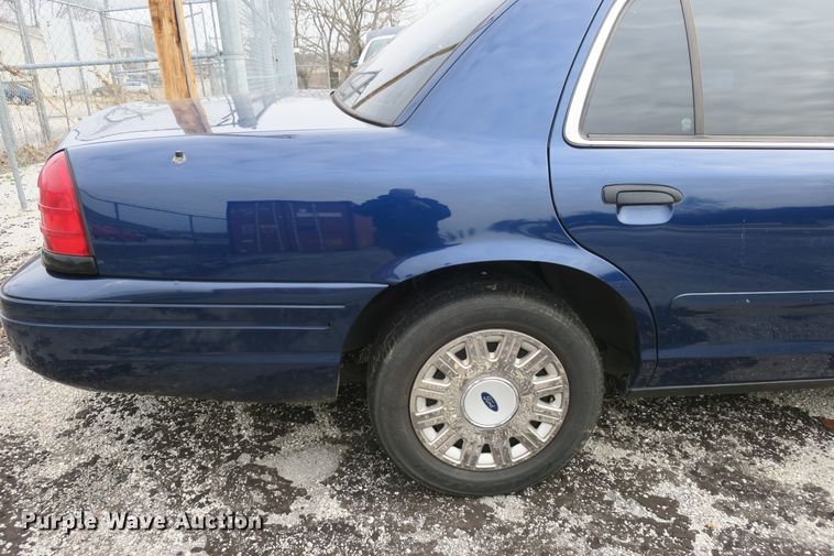 image for item DB10061 2005 Ford Crown Victoria Police Interceptor