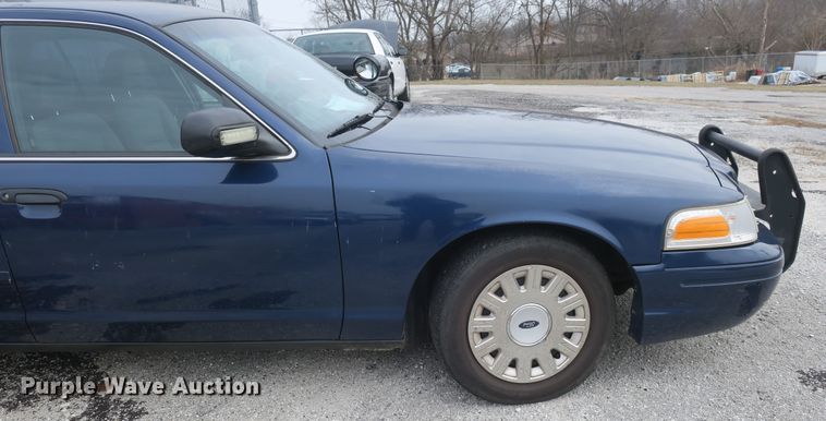 image for item DB10061 2005 Ford Crown Victoria Police Interceptor