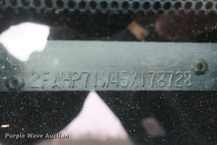 image for item DB10061 2005 Ford Crown Victoria Police Interceptor