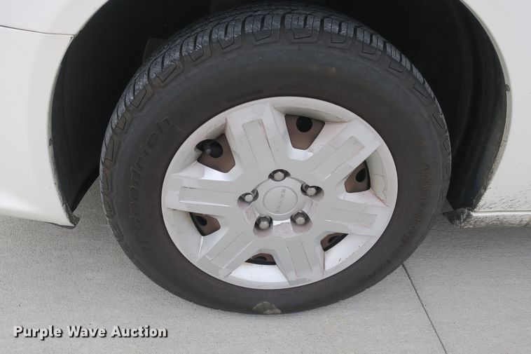 image for item DB10064 2012 Dodge Grand Caravan van